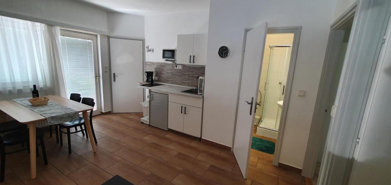 Forrest Apartman Gyenesdiás Exterior foto